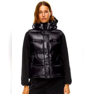 Super warm. Super cool. Super from France. Black Puffer Vest - Size XS